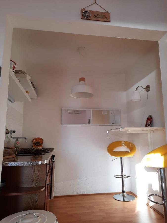 Studio-Appartements Emwey Trogir Ngoại thất bức ảnh