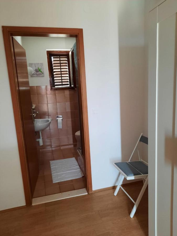 Studio-Appartements Emwey Trogir Ngoại thất bức ảnh