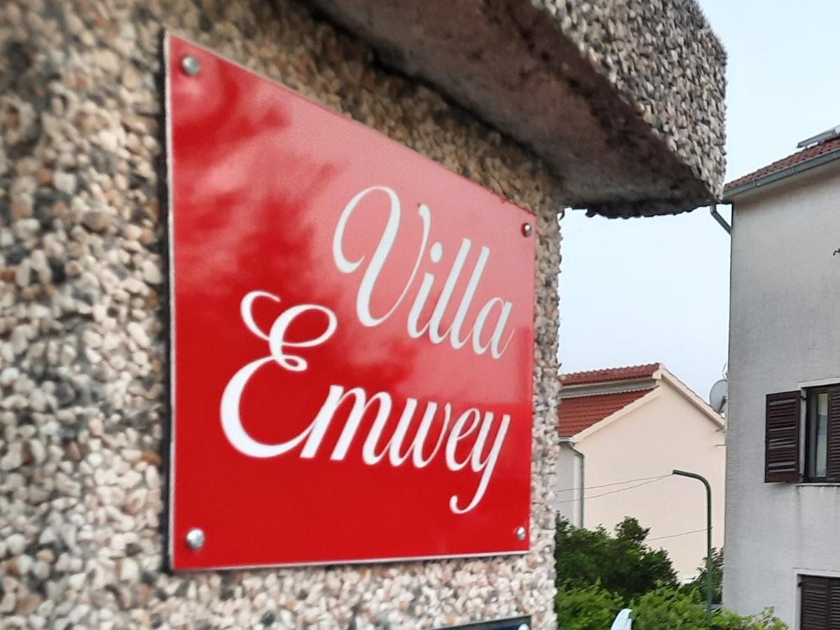 Studio-Appartements Emwey Trogir Ngoại thất bức ảnh