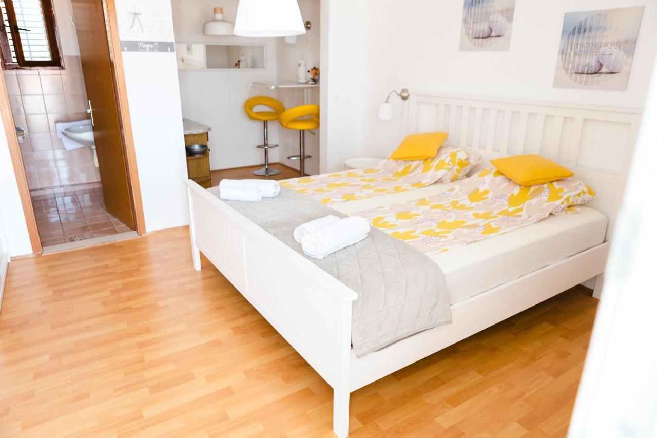 Studio-Appartements Emwey Trogir Ngoại thất bức ảnh