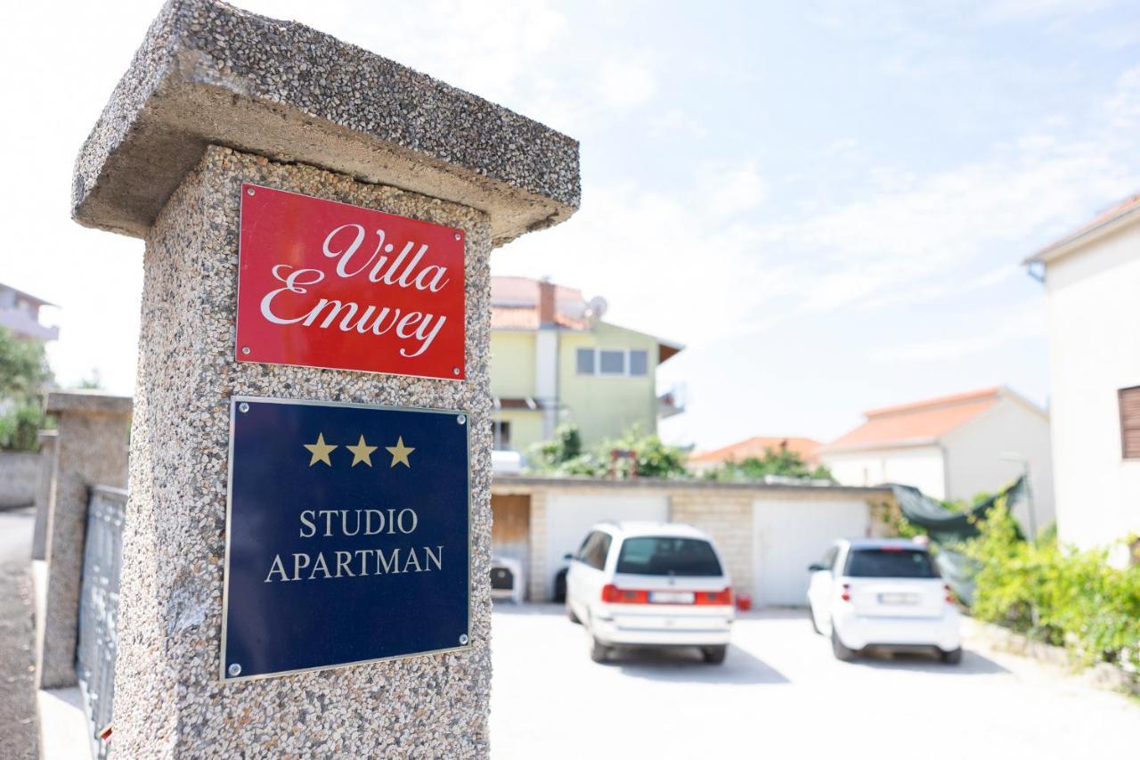 Studio-Appartements Emwey Trogir Ngoại thất bức ảnh