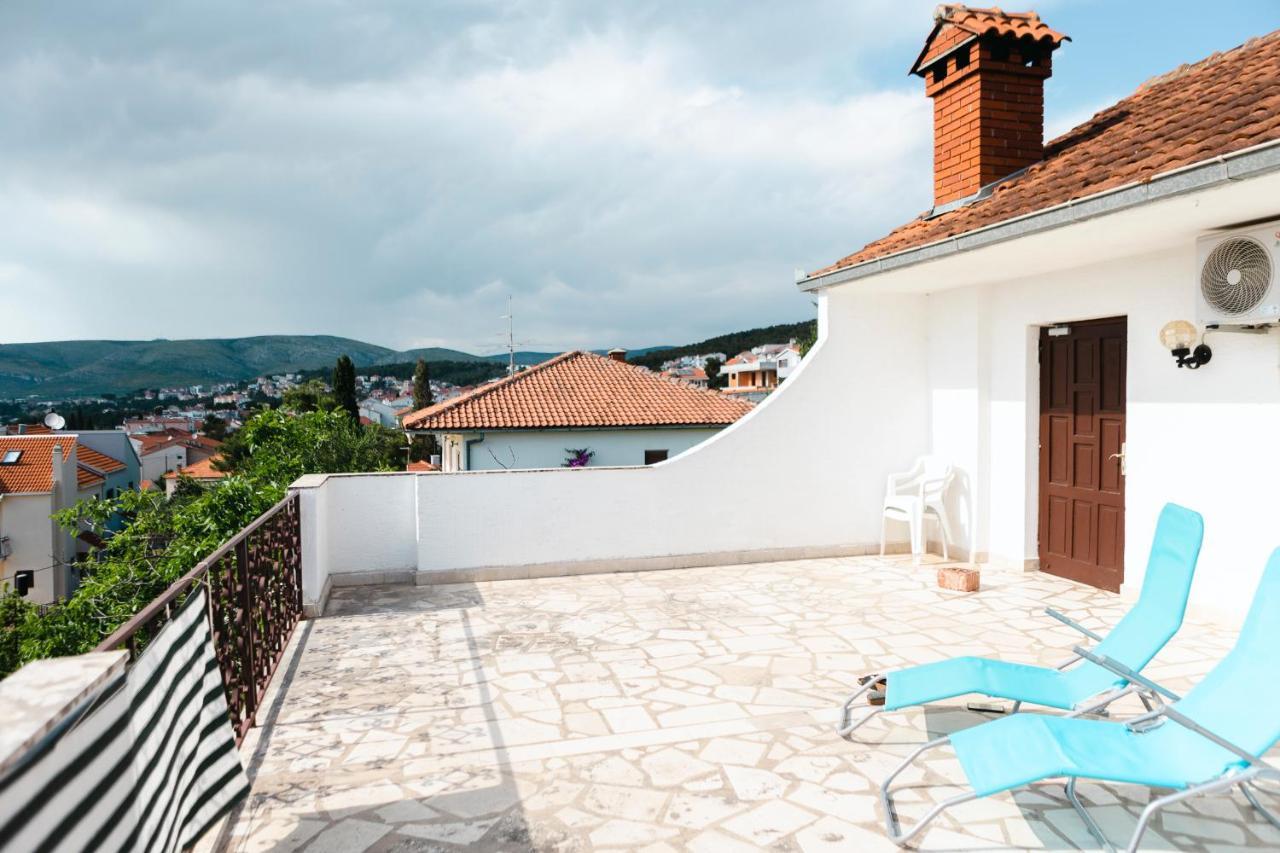Studio-Appartements Emwey Trogir Ngoại thất bức ảnh
