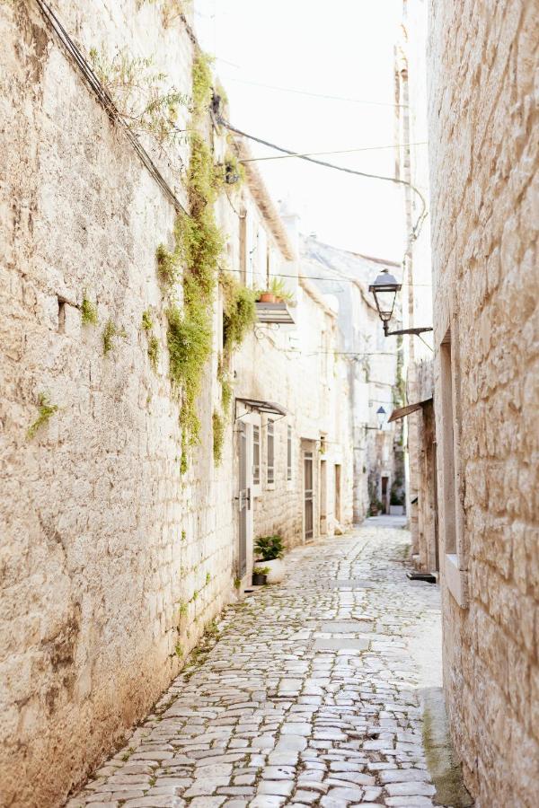 Studio-Appartements Emwey Trogir Ngoại thất bức ảnh